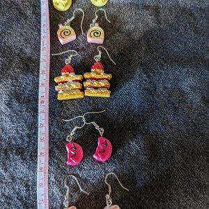 NEW! Never Worn! 5 Pair of Resin Earrings